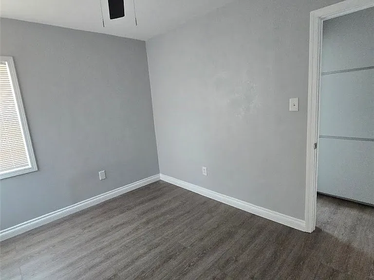 8467 Cottonwood Ave — Photo 2