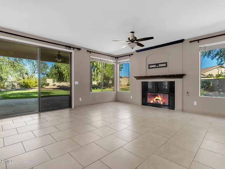 4302 E Mossman Rd — Photo 19