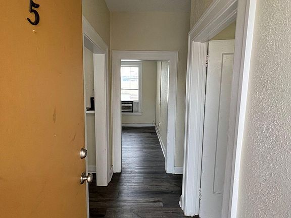 2nd image of 316 W Colonial Dr #5