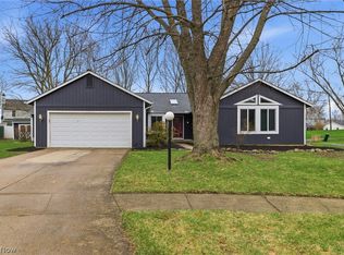 19595 Cross Trl N, Strongsville, OH 44136