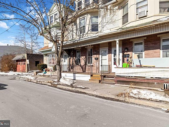 2nd image of 11 W Commerce St