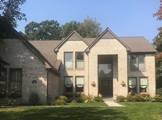 3698 Merriweather Ln, Rochester Hills, MI 48306