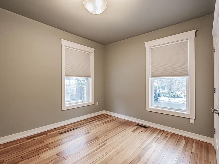 813 Brighton Ave #1 — Photo 27