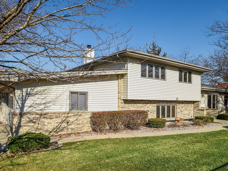 1st image of 15349 Meadow Ct