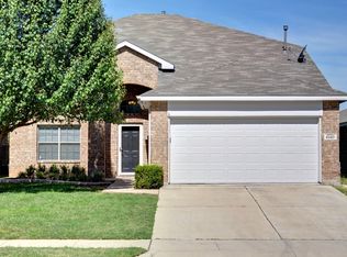 6057 Blazing Star Dr, Fort Worth, TX 76179