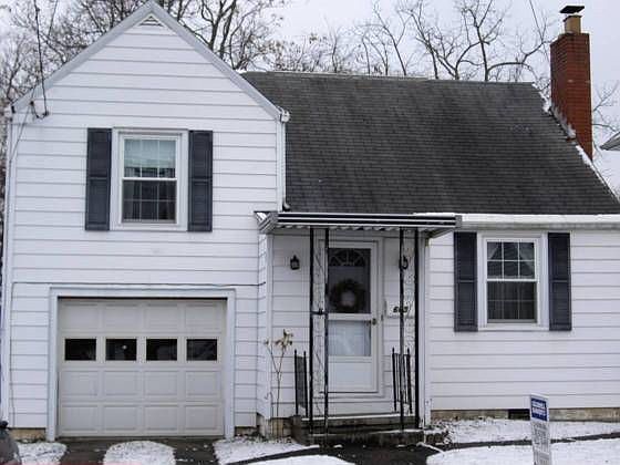 1st image of 605 Eastlawn Ave