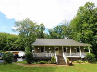 1254 Howardsville Tpke, Stuarts Draft, VA 24477