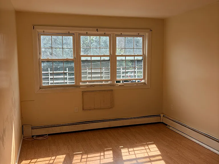 3003 Cruger Ave #3 — Photo 4