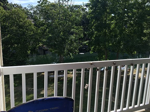 5th image of 512 Pine Song Ln APT 201