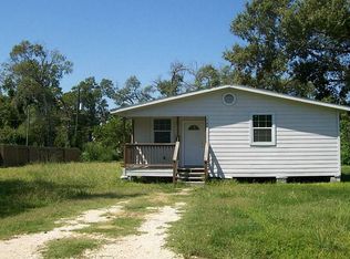 529 N 3rd St, La Porte, TX 77571