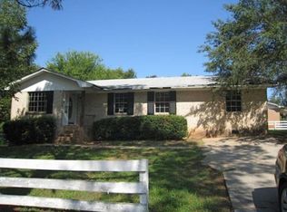 1040 Green Meadows Dr, Madison, GA 30650