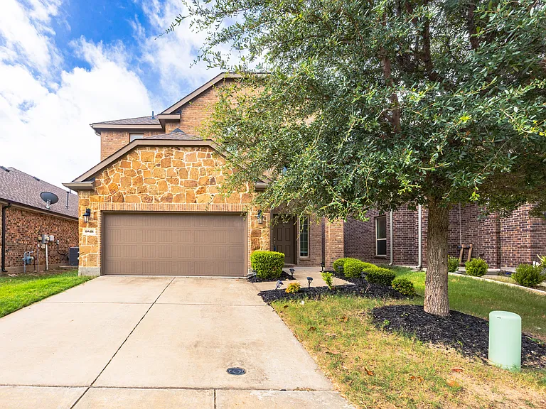 9821 Prairie Dog Ln — Photo 2