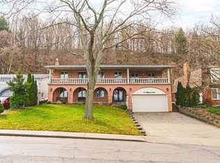 24 Hildegard Dr, Hamilton, ON L8K 5R9