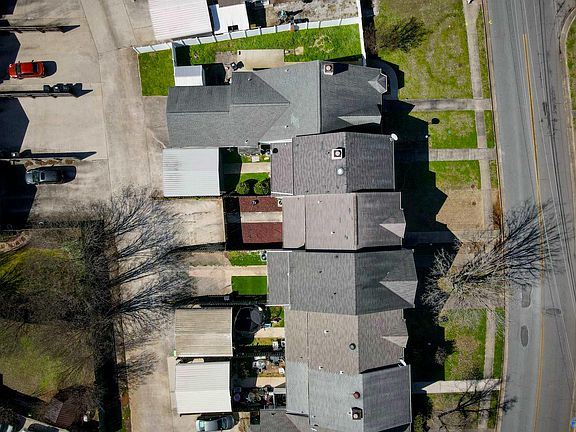 4th image of 1705 Brookline Ave SW