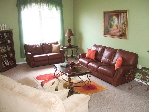 4th image of 5370 Oxford Crest Dr