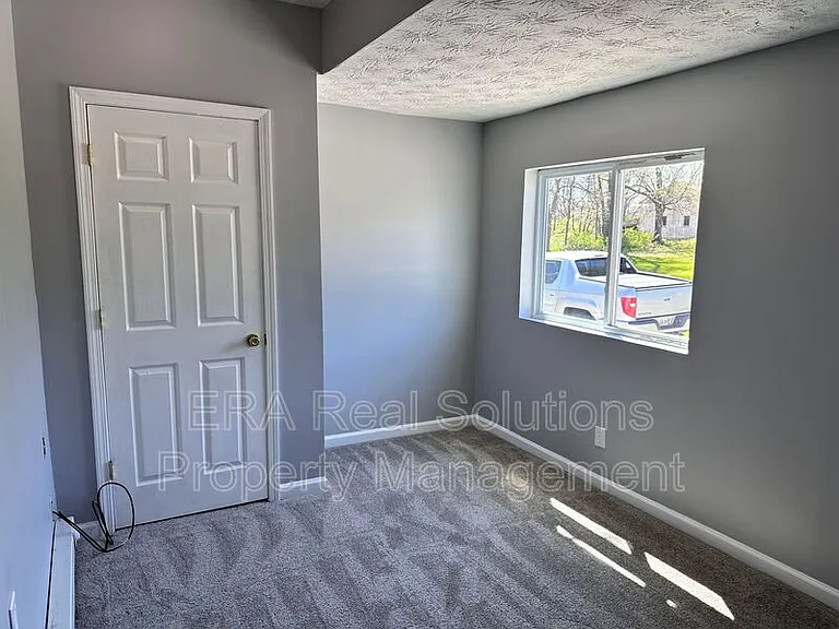 737-773 Bourbon St #737-C — Photo 11