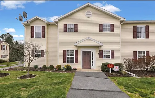 172 Christine Dr Photo 1
