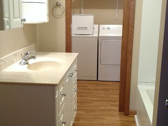 bathroom/laundry room