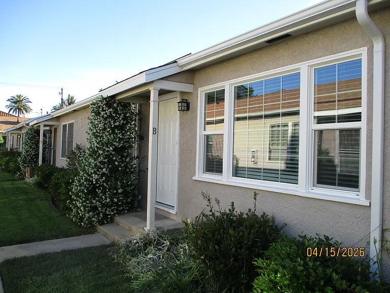 442 W Stocker St #442B — Photo 20