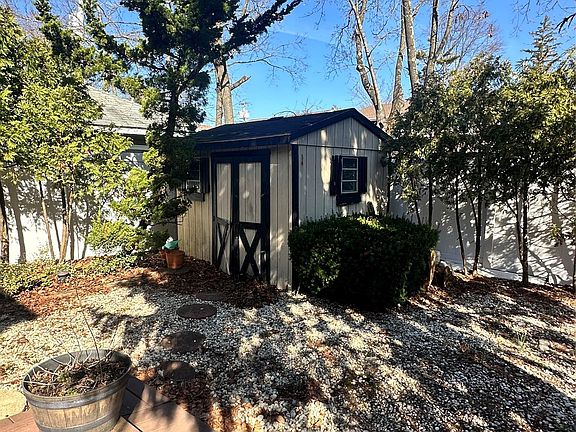3rd image of 122 Finucane Place