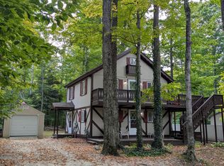 2552 E Birch Ct, Cedar, MI 49621