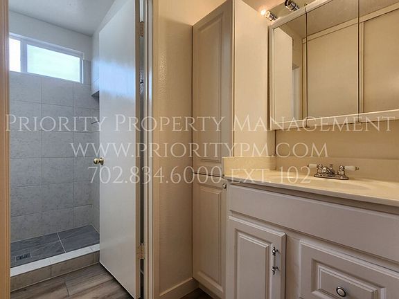 3rd image of 7070 Mountain Moss Dr