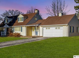 4515 Crestline Dr, Omaha, NE 68134