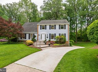 11201 Farmland Dr, Rockville, MD
