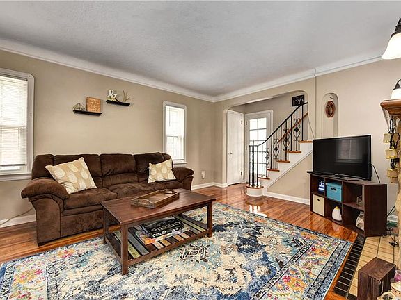 5th image of 16701 Westdale Ave