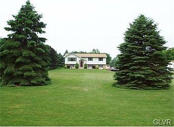 3rd image of 1137 Blue Mountain Dr