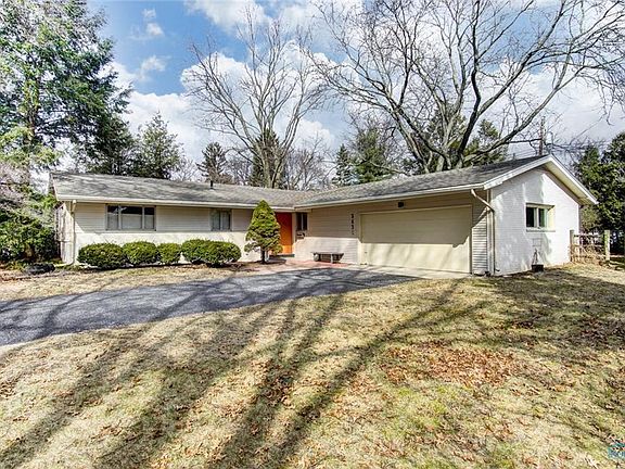 3rd image of 3434 Orchard Trail Dr