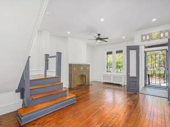 2228 S 69th St, Philadelphia, PA 19142