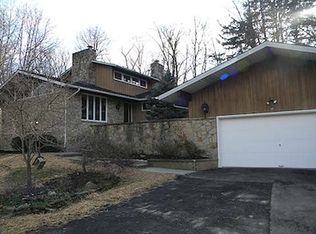 1195 Gulf Rd, Elyria, OH 44035