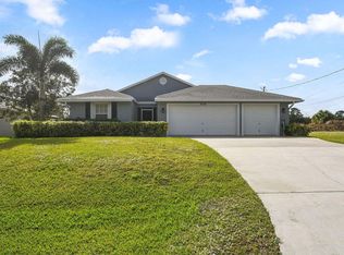 950 SW Abbot Ave, Port Saint Lucie, FL 34953