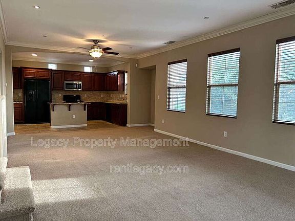 5th image of 5301 E Commerce Way Unit 77104