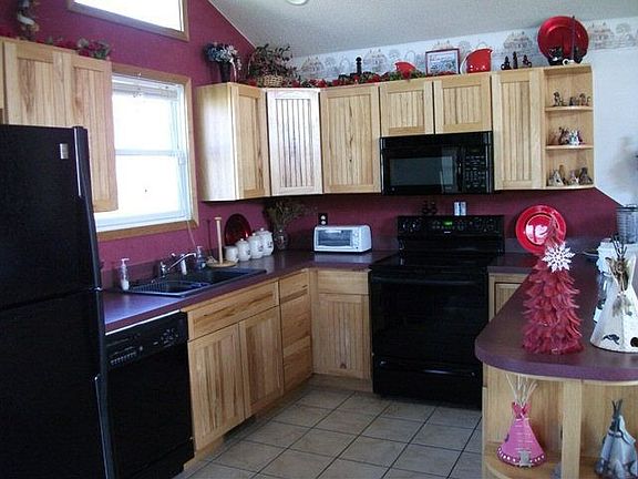 4th image of 262 Oxford Ln