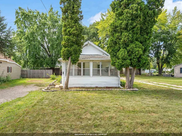 1837 Plymouth St, Oshkosh, WI 54901