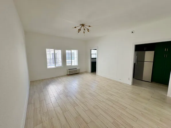 4518 Hollywood Blvd #1, Los Angeles, CA 90027