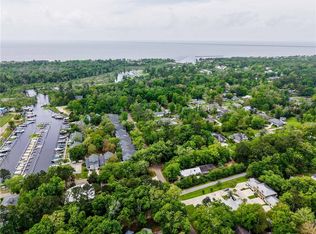704 Colbert St APT B, Mandeville, LA 70448