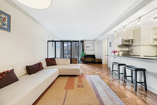 Sold by Compass | media 7