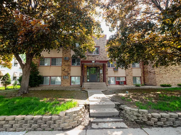 Corner 29 Apartments