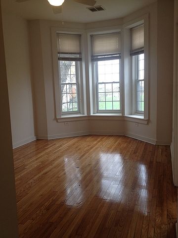 2nd image of 3819 S Wabash Ave #3