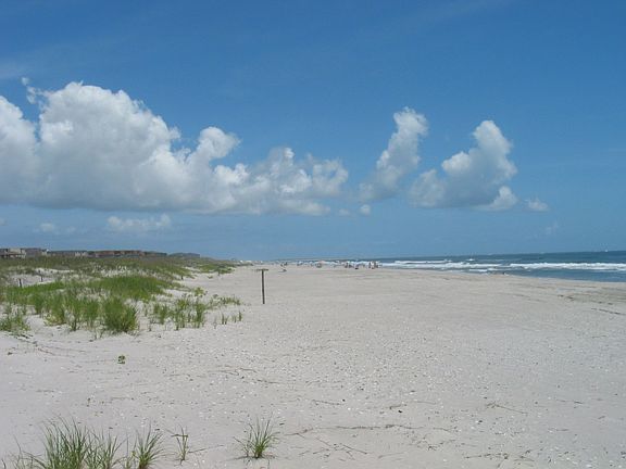 3rd image of 204 Ocean Blvd