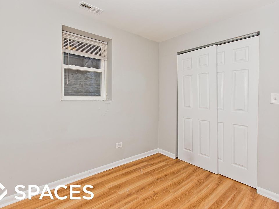 2nd image of 3604 W Diversey Ave #Gdn