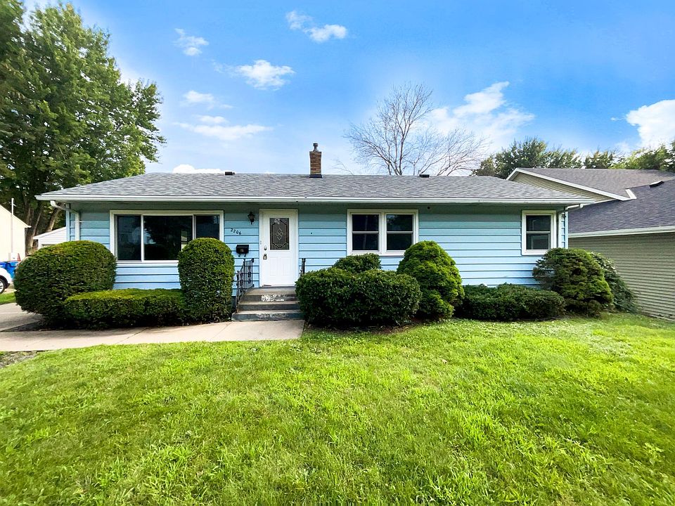 1st image of 2206 Margaret St