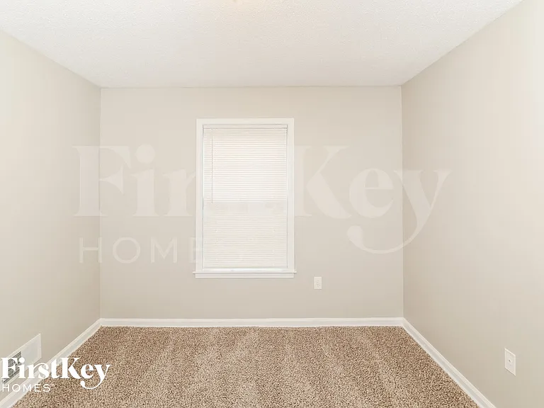 6901 Aspenhill Dr — Photo 13