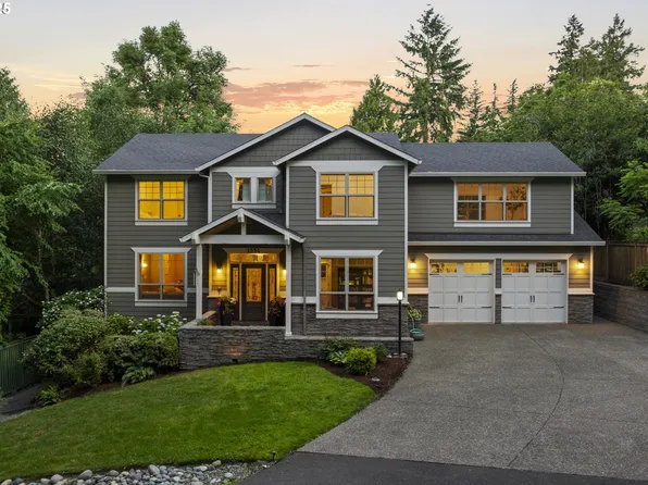 3946 SW Coronado St, Portland, OR 97219