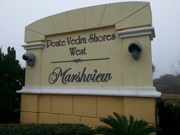 3rd image of 101 Sandcastle Ln