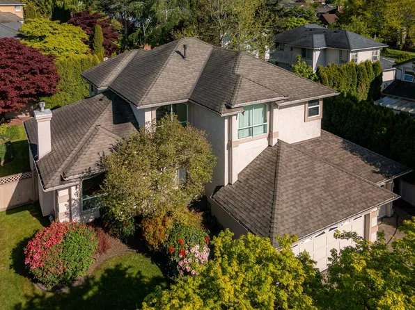 8030 153a St, Surrey, BC V3S 7X7