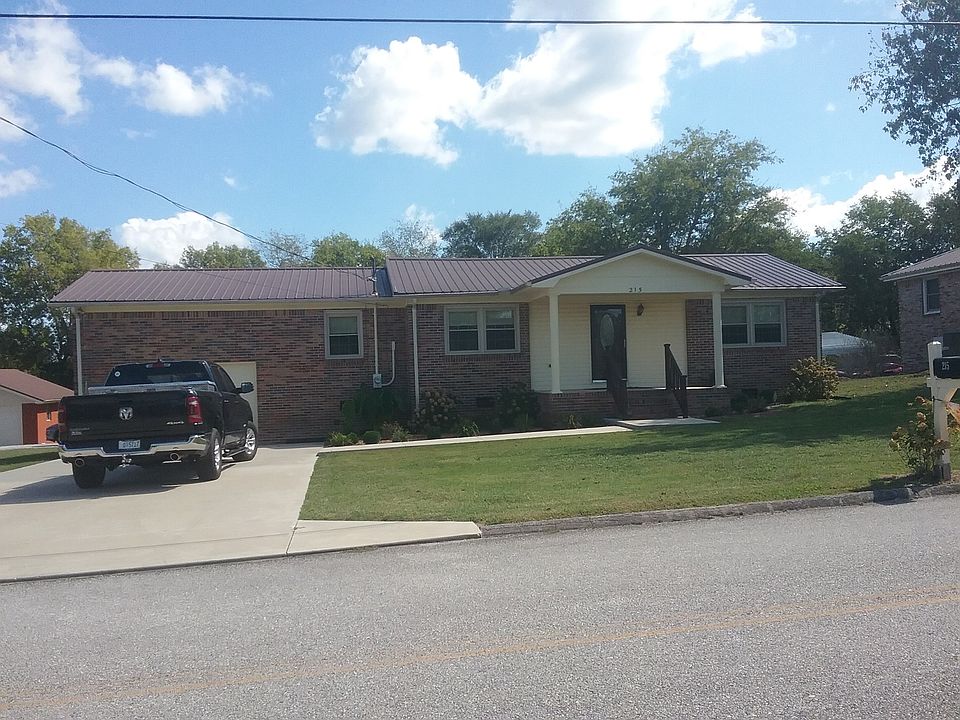 1st image of 215 Curtis Ave